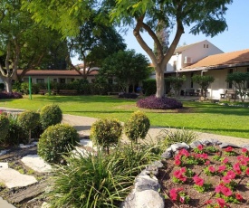 Degania Bet Kibbutz Country Lodging