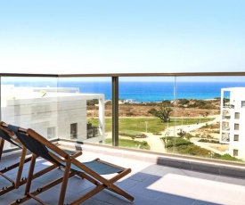 Deluxe 2 Bedroom Penthouse with Terrific Sea Views by Sea N' Rent