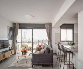 Deluxe 3 bedrooms flat in residential area