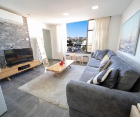 Designed Boutique Suite - Yalarent