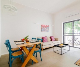 Elegant 2BR in Frug 22 by HolyGuest