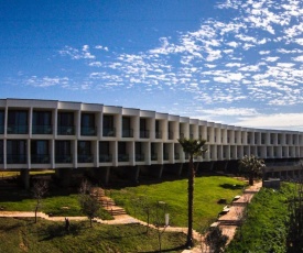 Elma Hotel and Art Complex