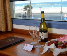 Abratel Suites Hotel