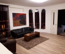 Etty's House