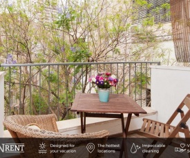 Excellent City Centre Apts w/ Balcony by Sea N' Rent