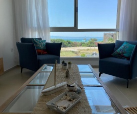 Acre New 3 bedrooms beachfront apartment