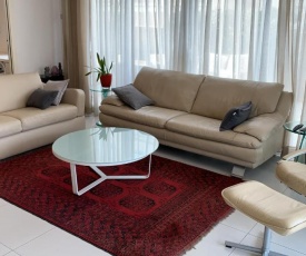 Garden Apartment Herzliya Marina. Pool & Gym