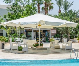 Garden Suite & Pool