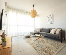 German Colony Luxurious / 2 bdrms Apt by PORT CITY