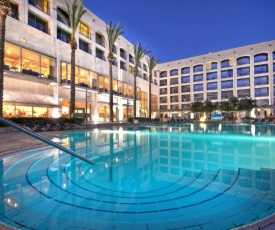 Golden Crown Hotel