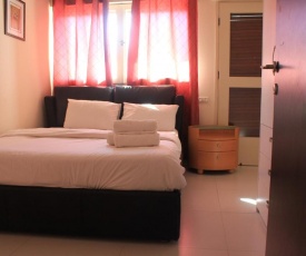 Gordon Beach Apartment