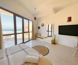 Adirs Suite