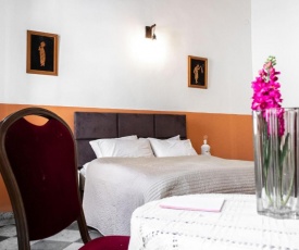 Heart of Old city 3BR by Ahlan Hospitality