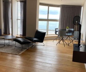 HIGH QUALITY HAIFA BEACH VIEW APARTMENT