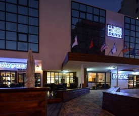 Hotel Alma - near the sea