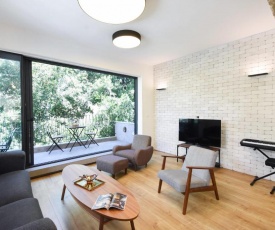 Industrial Chic 2BR in Dizengoff 35 by HolyGuest