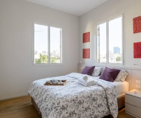 Italian design apartment in Rotchild /habima