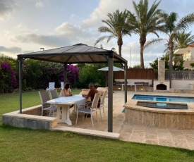 Kingfisher Villa, Caesarea