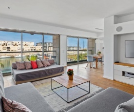 Lagoon View 3bd Huge Family Apartment