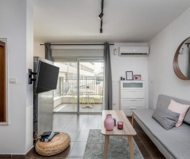 Lovely ONE Bedroom near Bograshov beach