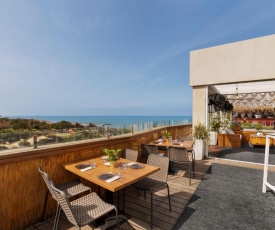 Alexander Boutique Hotel by the Beach