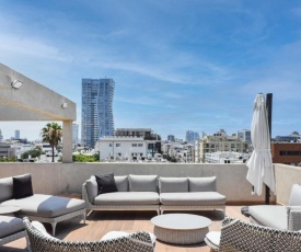 Luxury 3 BR in front of Hilton Beach by HolyGuest