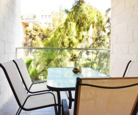 Luxury 3BDR Garden Of Eden Jerusalem Center