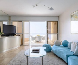 Luxury 4 bedroom Sea View Apartment Netanya