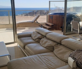 Luxury Exclusive Top Class Apartment on the sea with best sea view and jacuzzi לוטוס 40 !!! רק למשפחות