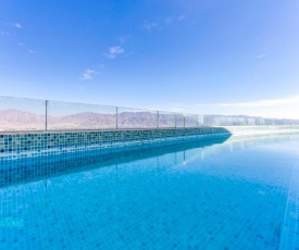 Luxury Heaven's Sea View