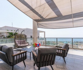 Luxury Living at Achziv Beach with Amazing Views