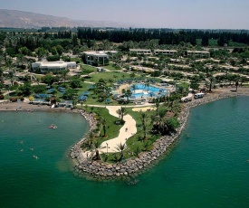 Maagan Eden Holiday Village