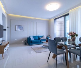 Magical 2BR/Parking with amazing view, city center