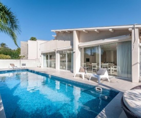 Magical Villa With Pool