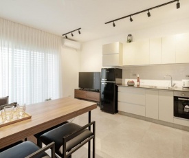 Mahane Yehuda - Lovely One BDR with Balcony