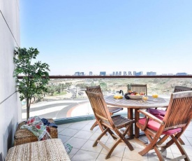 Marina Apartment With Stunning Views by Sea N' Rent