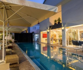 Alma Suites