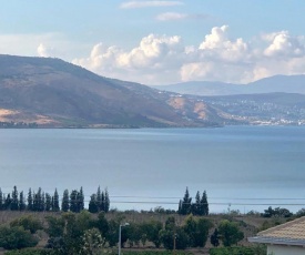 Me & U My Zimmer In The Kinneret