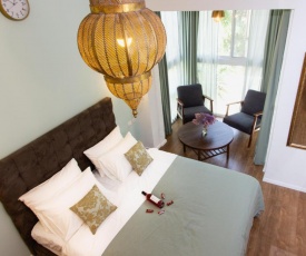 "80 JAFFA ST" Down town Main Market "Mahne yehuda" super prime location jerusalem