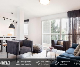 Nice 2Bd W/ Balcony and Private Parking by Sea N' Rent