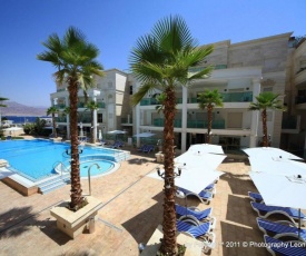 Amazing 1BR at the prestigious Palamore- Yalarent