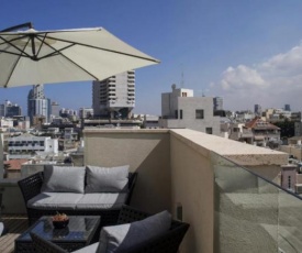Open 2BR Duplex by HolyGuest