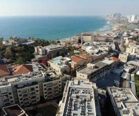 Amazing Jaffa With Free Parking
