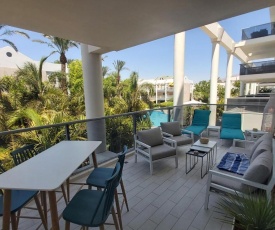 PAPA BLUE HOME pool terrace and garden