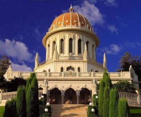 Pina Ba'Moshava