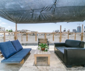 Pinsker Rooftop Studio