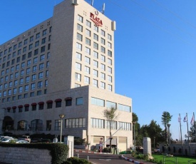 Plaza Nazareth Illit Hotel