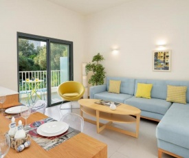 Pretty 1 BR in Gordon Beach by HolyGuest