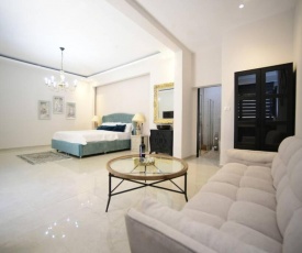Amor suites
