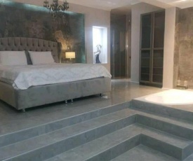 Amor suites